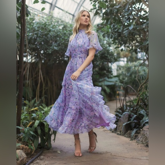 Mac Duggal Dresses & Skirts - MAC DUGGAL
Purple Floral Print High Neck Raglan Sleeve Dress Garden Party Size20